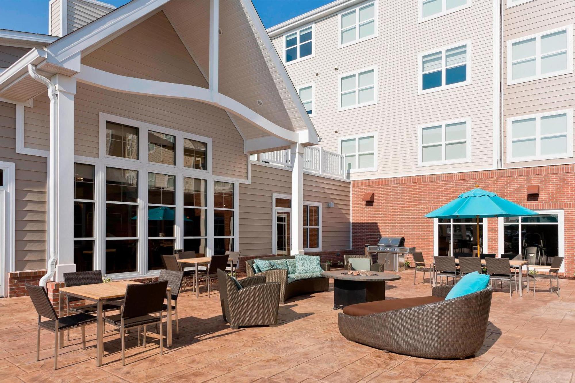 Residence Inn Bismarck North Exterior photo